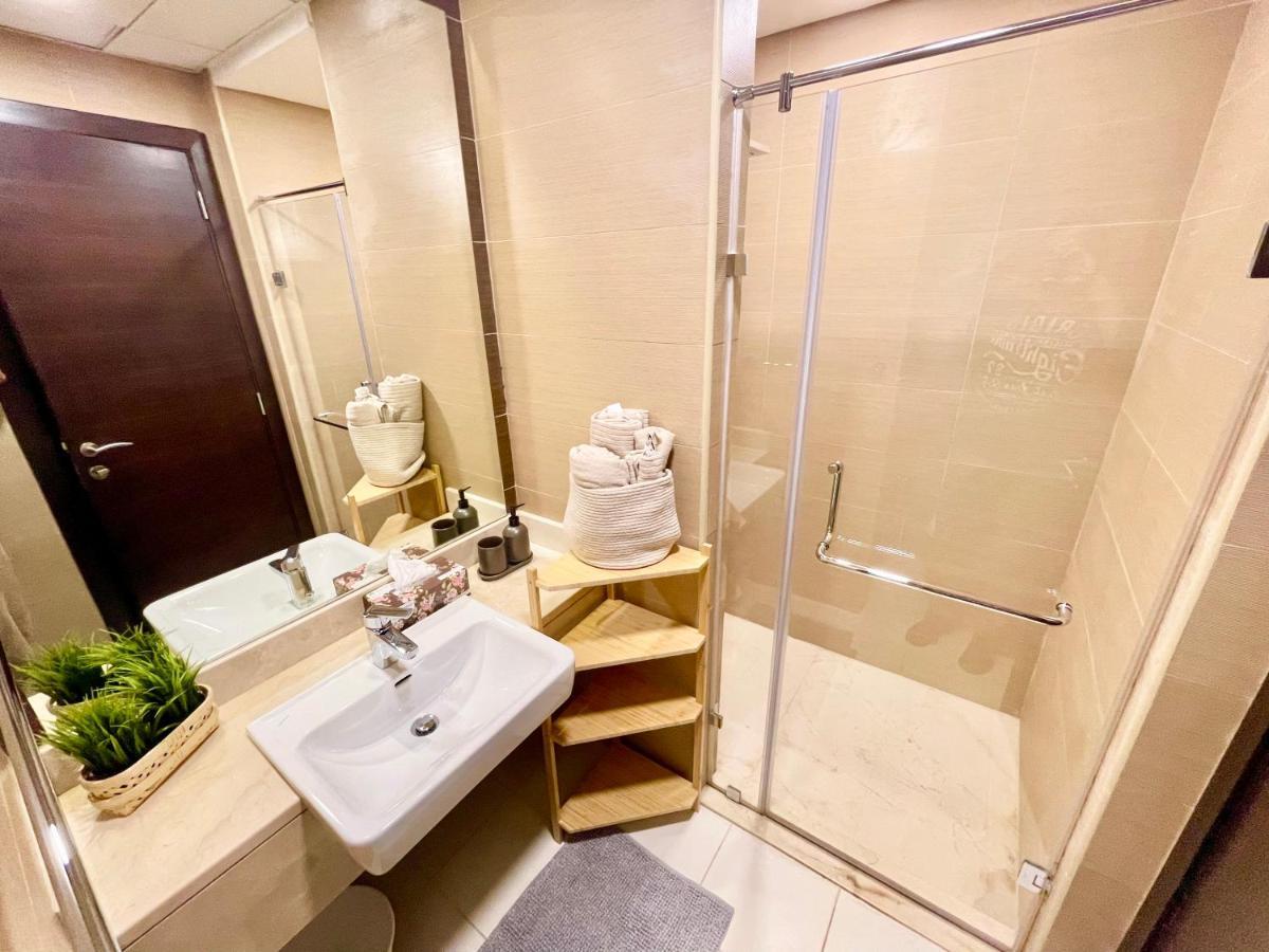 Super Elegant Studio Apartment-Sparkle Tower By Sweet Homes Dubai Eksteriør bilde